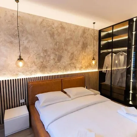6 Tirana-by Terrace Lejlighed *